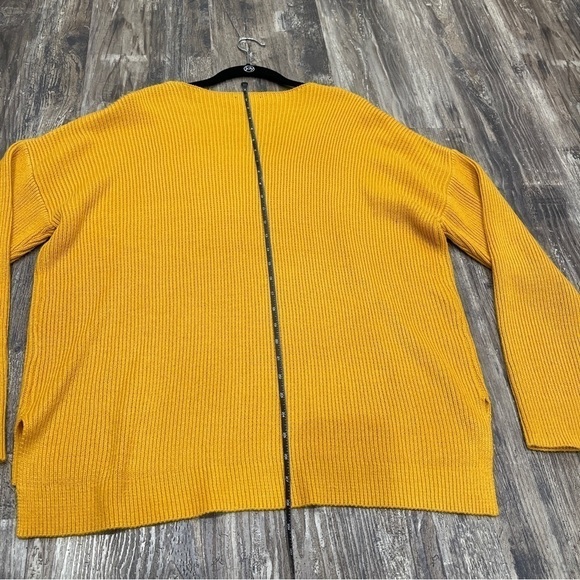 VICI Lumiere Women’s Mustard Yellow Sweater - Picture 6 of 13
